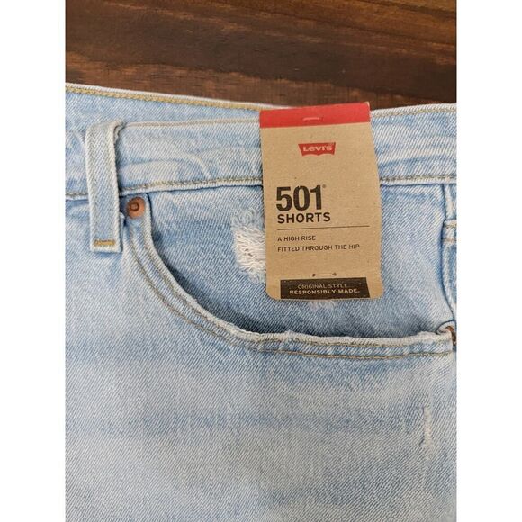 Levi's 501 Short High-Rise Fitted Thought The Hip Distressed Button Fly Size 22W - Picture 4 of 12